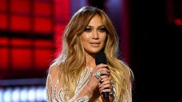 Jennifer Lopez, com 300 milhões de dólares - Getty Images