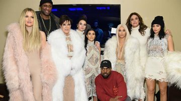 Clã Kardashian se reúne em desfile de Kanye West - Getty Images
