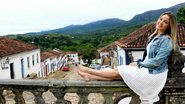 Em Tiradentes, Juliana contempla as serras que contornam a cidade - Marcos Salles
