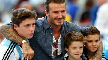 David Beckham com os filhos, Brooklyn, Cruz e Romeo - Getty Images