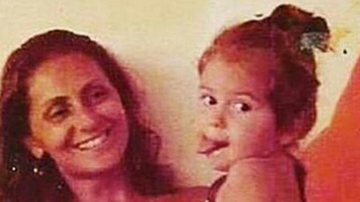 Giovanna Antonelli em foto da infância com a mãe - Instagram/Reprodução