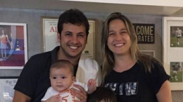 Fernanda Gentil posa com Matheus Braga e Gabriel - Instagram/Reprodução