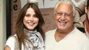 Antônio Fagundes vai ao teatro com a namorada, Alexandra Martins - Roberto Valverde / Brazil News