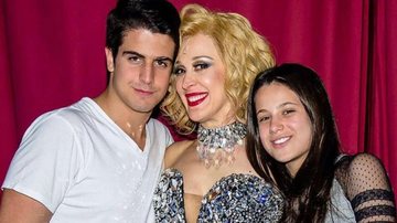 Enzo e Sophia com a mãe, Claudia Raia - Reprodução Instagram