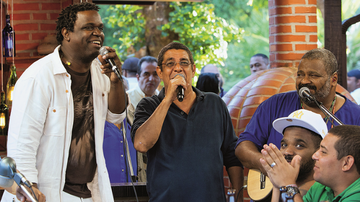 Marcelinho Moreira, Zeca e Arlindo Cruz no espírito do samba - FABRIZIA GRANATIERI