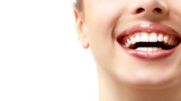 Veja 7 alimentos que ajudam a deixar os dentes brancos - Shutterstock