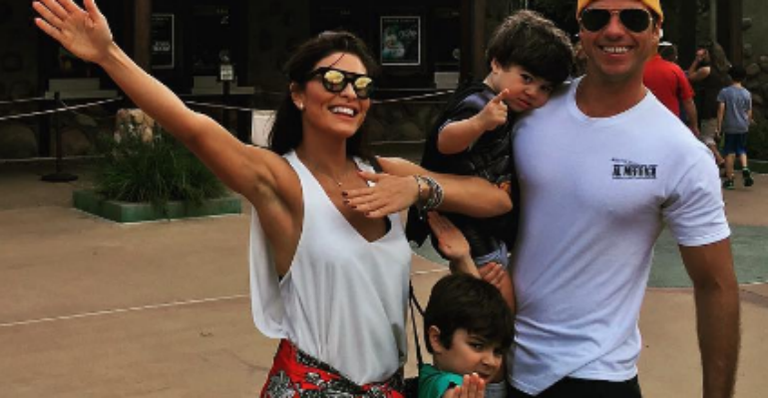 Juliana Paes e a família curtem férias na Disney - Reprodução Instagram