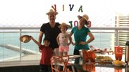 Wesley Safadão comemora Festa Junina com a família em luxuoso apartamento - Snapchat/Reprodução