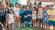 Guga participa de ação do bem no Rio de Janeiro - Daniel Martins