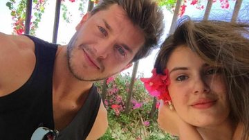 Camila Queiroz e Klebber Toledo: viagem romântica - Reprodução / Instagram