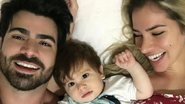 Adriana Sant'Anna posa com o marido e o filho - Instagram/Reprodução