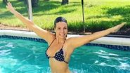 Aos 38 anos, Carla Perez exibe corpão invejável só de biquíni - Instagram/Reprodução