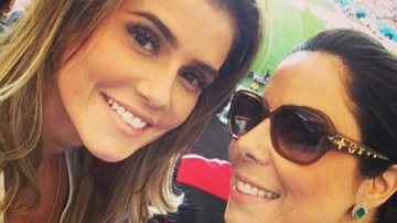 Deborah Secco posa com a irmã, Bárbara - Instagram/Reprodução