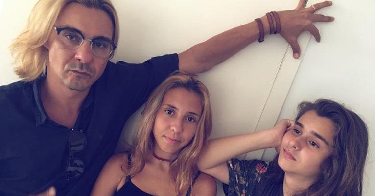 André Gonçalves com Manuela e Pedro - Reprodução/ Instagram