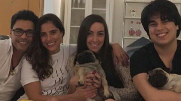 Zezé Di Camargo com os filhos Camilla e Igor e a nora, Amabylle - Instagram/Reprodução