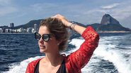 Bárbara Evans posa de maiô em passeio de barco - Reprodução / Instagram
