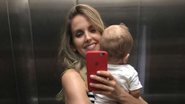 Mariana Ferrão e o filho caçula, João - Reprodução / Instagram