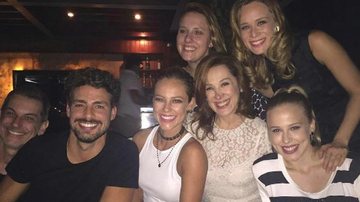 Claudia Raia reúne amigos famosos em jantar - Reprodução / Instagram