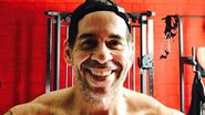 Leandro Hassum posa sem camisa na academia - Instagram/Reprodução