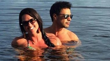 Graciele Lacerda e Zezé di Camargo se refrescam no ria Araguaia em Goiás - Instagram/Reprodução