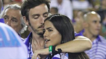 Antonia Morais e Wagner Santisteban trocam beijos na Sapucaí - Daniel Pinheiro/ AgNews