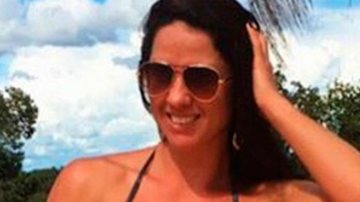 Graciele Lacerda posa de biquíni e exibe barriga sarada - Reprodução Instagram