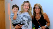 Fernanda Gentil vai ao teatro com a família - Daniel Delmiro / AgNews