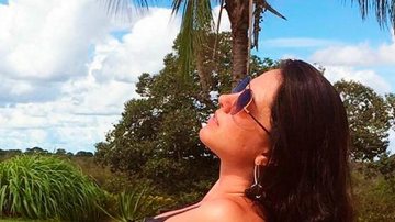 Graciele Lacerda posa de biquíni e mostra barriga negativa - Reprodução Instagram
