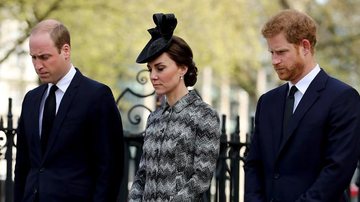 Príncipe William, Kate Middleton e Príncipe Harry  em Londres - Getty Images