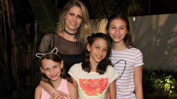 Didi Wagner com as filhas, Laura, Luiza e Júlia - Manuela Scarpa/Brazil News