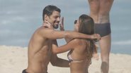Cauã Reymond e Mariana Goldfarb namoram em praia do Rio - Delson Silva/ AgNews