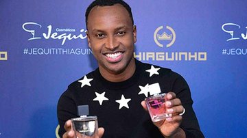 O Vlog de Caras conversou com o cantor Thiaguinho que acaba de lançar em parceria com a Jequiti o perfume que leva seu nome. Confira - Caras Digital