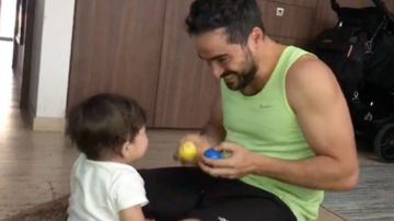 Alfonso Herrera com o filho, Dani - Instagram/Reprodução
