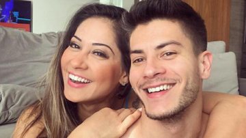 Arthur Aguiar comemora um mês de namoro com Mayra Cardi - Reprodução/Instagram
