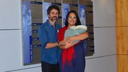 Eriberto Leão com a mulher, Andréa Leal, e o filho, Gael - AgNews