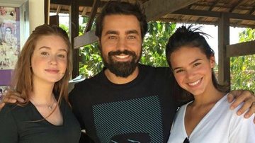 Ricardo Pereira posa com Marina Ruy Barbosa e Bruna Marquezine - Instagram/Reprodução