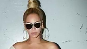 Beyoncé aposta em decotaço para jantar a dois - Reprodução