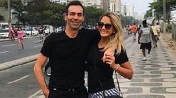 Cesar Tralli e Ticiane Pinheiro passeiam pelo calçadão de Ipanema no Rio de Janeiro - Instagram/Reprodução