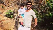 Sandro Pedroso aproveita cachoeira com o filho - Reprodução/ Instagram