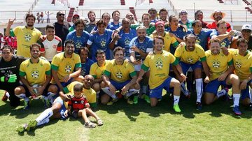 Time de famosos se reúne em partida de futebol no Rio - Cleomir Tavares/Divulgação