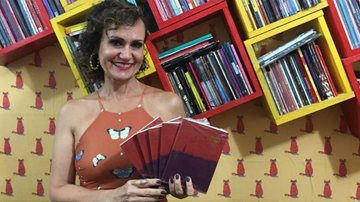 Faa Morena lança seu novo livro 'Eu Não Sou Aqui' - Divulgação