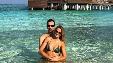 César Tralli e Ticiane Pinheiro estão curtindo a lua-de-mel nas ilhas, depois de se casarem no último dia 2. - Reprodução/Instagram