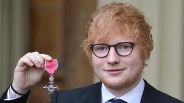 Ed Sheeran recebe homenagem do príncipe Charles - Getty Images