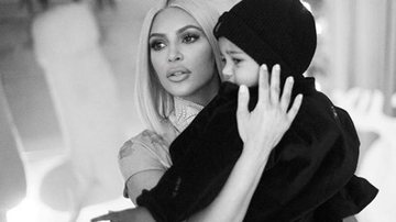 Kim Kardashian e Saint - Reprodução / Instagram