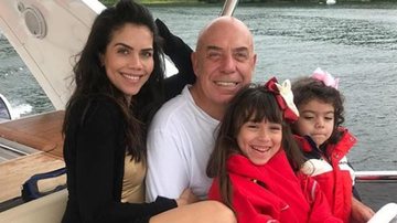 Daniela Albuquerque e Amílcare Dallevo Jr. com as filhas Alice e Antonella - Instagram/Reprodução