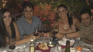 Zezé di Camargo e Graciele Lacerda comemoram aniversário de Igor e Amabylle - Instagram/Reprodução