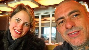 Henrique Fogaça se casa com a engenheira Carine Ludvic - Reprodução/Instagram