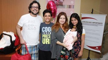 Lucio Mauro Filho e sua família - Thyago Andrade / BrazilNews