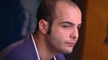 Ex-namorado de Mahmoud rebate acusações de agressão - Reprodução