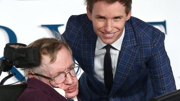 Eddie Redmayne e Stephen Hawking - Getty Images